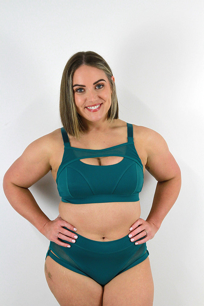 Maddox Mesh Sports Bra – EMERALD GREEN – Rarr Designs