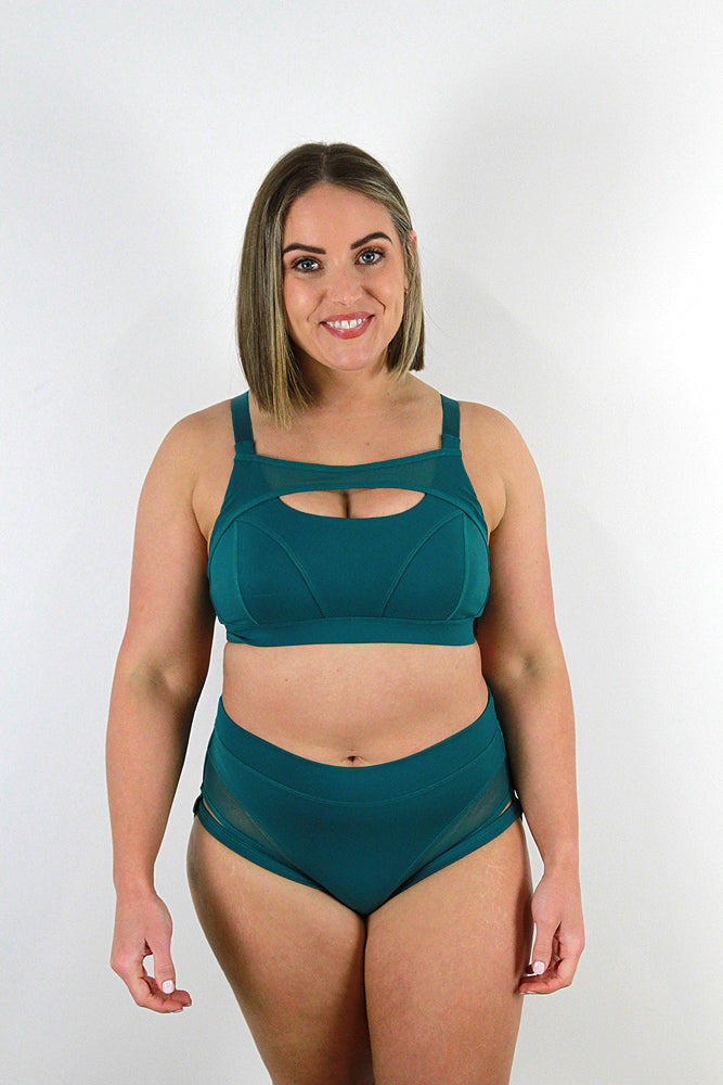 Maddox Mesh Sports Bra – EMERALD GREEN – Rarr Designs