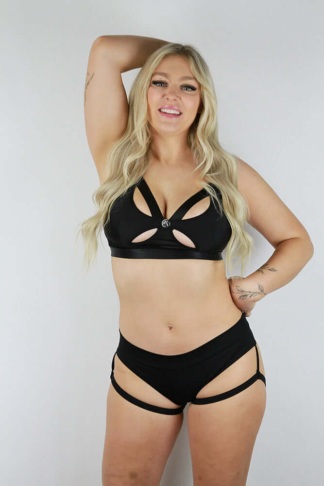 Rarr Designs pole shorts in Matte Black | scrunch bum pole shorts | pole wear for curves Australia