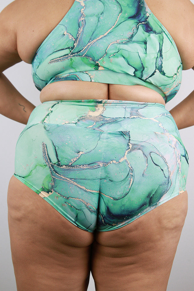 Celestial Plus Size High Waisted Shorts APPLE – Rarr Designs