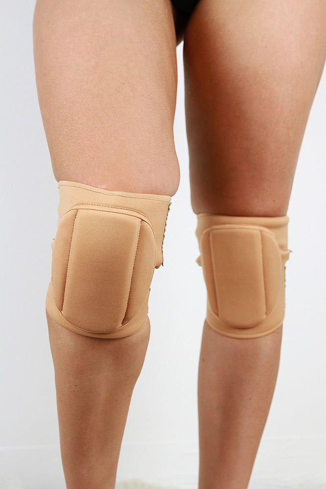Vinyl Neoprene Grip Knee Pads BEIGE/NUDE – For Pole, Dance & Floorwork