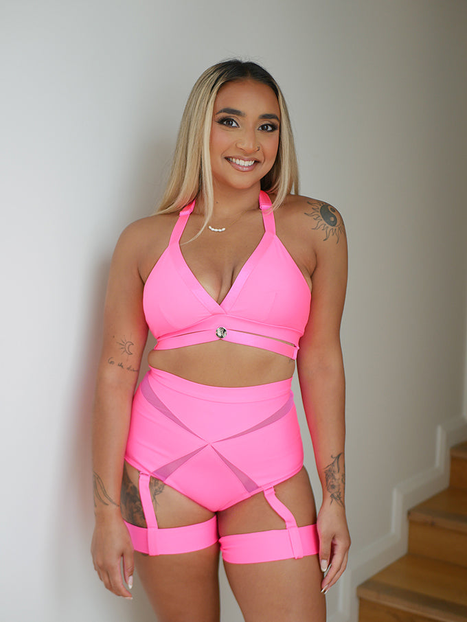 Yasmin High Waist Scrunch Bum Garter Shorts – HOT PINK – Rarr Designs