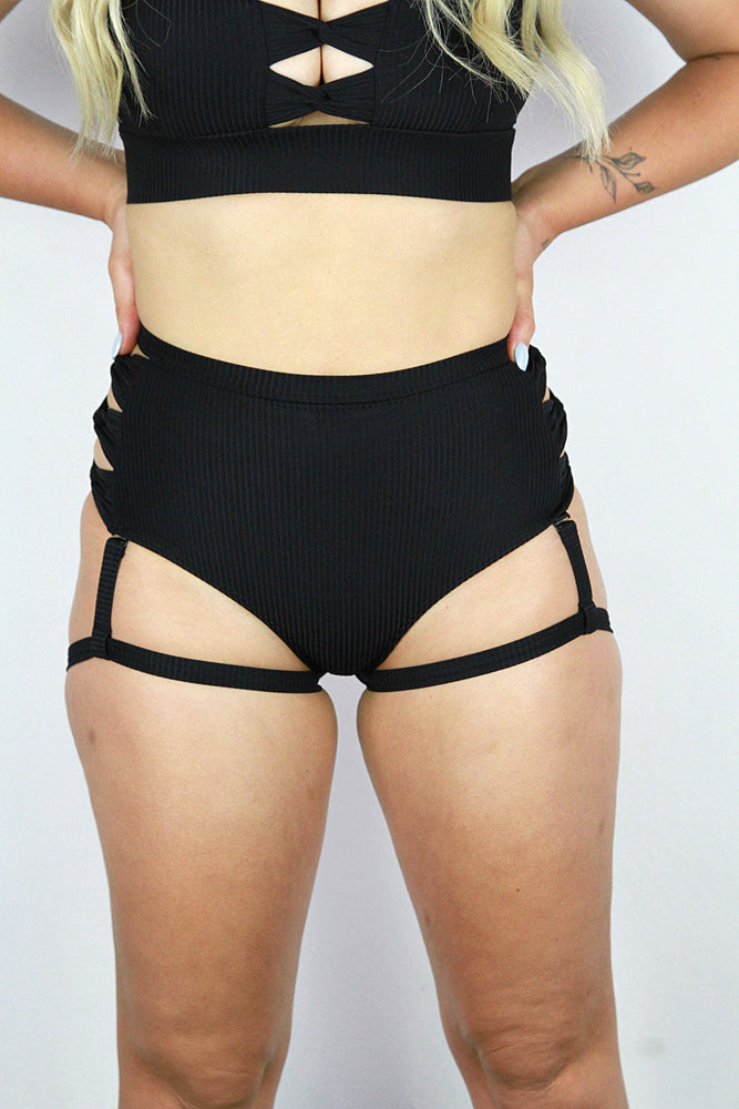 Sasha Mid Waist Garter Short – Black
