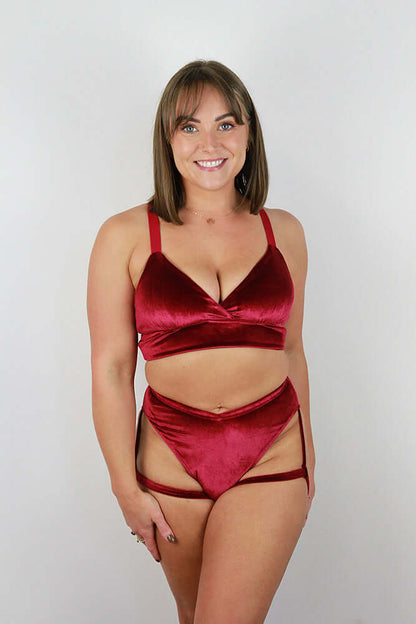 Rarr Designs pole sports bra | supportive pole sports bra | big boob pole wear Australia | pole dance sports bra Australia