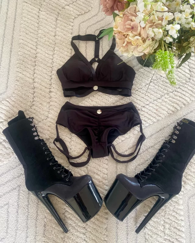 You’ve been warned – this YASMIN set will cause few double takes and dropped jaws. 
Pair with killer heels 👠, and it’s game over. 💣

#RARRDesigns #YasminSet #PoleWear #FestivalFashion #NotForTheFaintHearted #ConfidenceRequired #DareToWear #PoleDanceLife #StandOutStyles #WearAtYourOwnRisk #BoldMoves